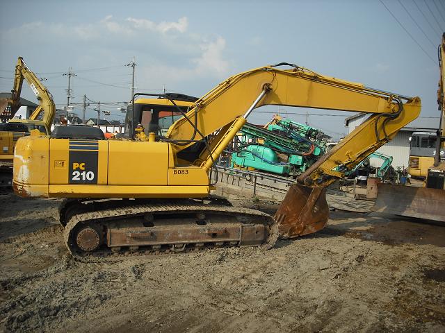 バックホウ PC210-7